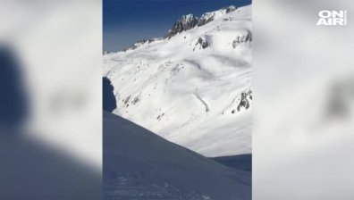 Лавина помете писта в Алпите, има пострадали