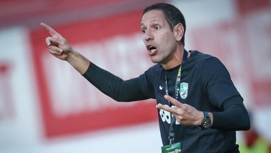 "Берое" къса с треньора Хосе Луис Ачиари по взаимно съгласие