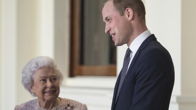 Принц Уилям и Елизабет II се сближили преди смъртта ѝ?