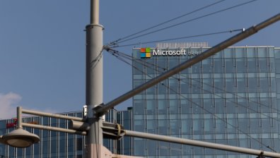 Microsoft също разработва собствена версия на метавселената