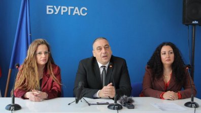 "Трети март" става партия и признава Радев за неформален лидер