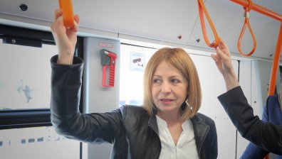 Четири нови трамвая пристигат в София, Фандъкова със силни думи