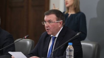 Ангелов към акушерите за Бабинден: Благодаря ви, колеги, за усилията (СНИМКИ)