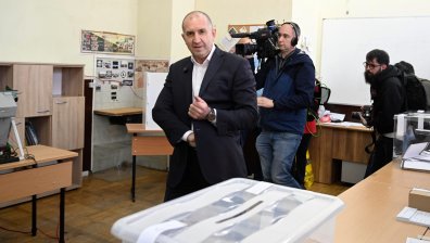 Резултати от изборите към 17 часа: Радев води с цели 22,6% пред ГЕРБ и ПП-ДБ