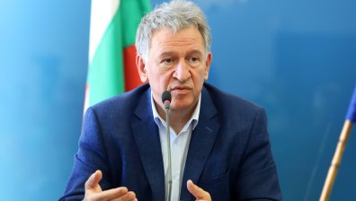 Министър Кацаров иска да сложи край на лимитите за болниците