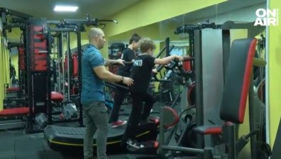 Шанс за по-добър живот: Русенец помага на деца с увреждания да спортуват