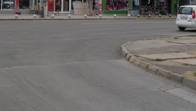 Разбити кръстовища в Пловдив, преминават се с 20-30 км/ч.