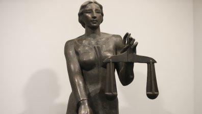 Прокуратурата в Ямбол се самосезира заради силна миризма на фекалии в града