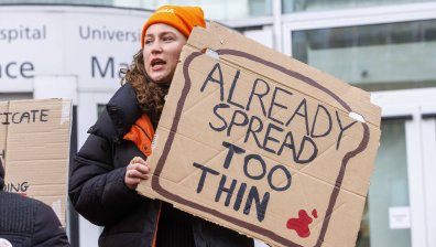 6-дневна стачка започват младшите лекари в Англия