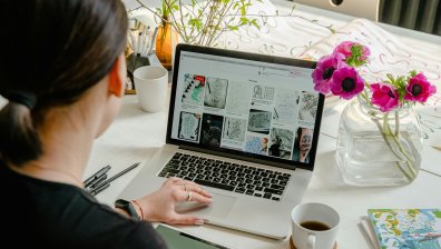 Родителите напускат, ако им се налага 5 дни седмично да работят от офиса