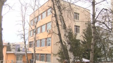 Паника във Велико Търново: Агресивен мъж плаши ученици