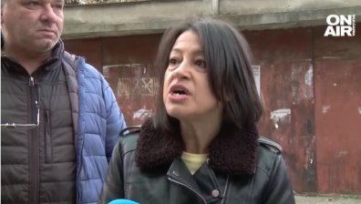 Агресивни питбули всяват страх в Дупница, поверили ги на възрастна двойка и дете