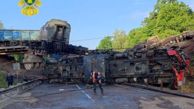 Втори срутен железопътен мост в Русия