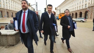 ПП-ДБ към Радев: Отказът за оръжие за Украйна спира модернизацията на армията ни