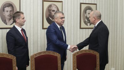 АПС призова за честни избори при президента Радев (СНИМКИ)