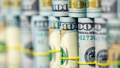 Мистериозен банков превод превърна в мултимилиардер азербайджанец от Турция 