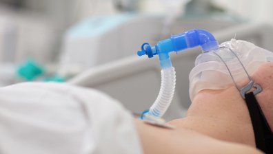 И бебетата се разболяват от Ковид-19 у нас, болниците се пълнят