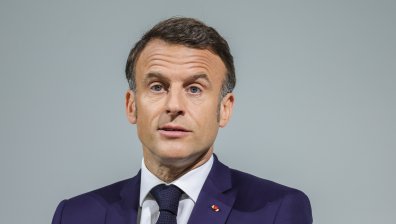 Франция подготвя изграждането на 8 нови ядрени реактора