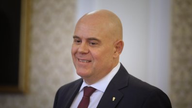 Иван Гешев пред комисията "Нотариуса": Не познавам Мартин Божанов