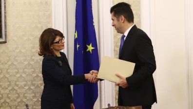 Атанасова: ГЕРБ и "Продължаваме промяната" трябва да търсят базов консенсус по политиките за гражданите