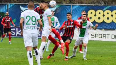 "Локомотив" (Сф) изтръгна точка от "Пирин" в последната секунда на мача