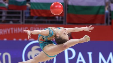 Стилияна Николова взриви "Арена София" с рекордна оценка и злато на топка