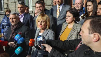 "Афис": Манолова изпреварва Борисов по доверие, Трифонов е трети