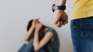 Светлина в тунела след промените в закона за домашното насилие? Жертвите живеят в срам