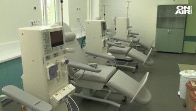 Игнат Канев дари средства за новото отделение по хемодиализа в Русе
