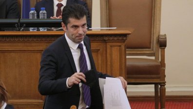 ГЕРБ срещу Петков: Опасен е за държавата, унищожава всички системи