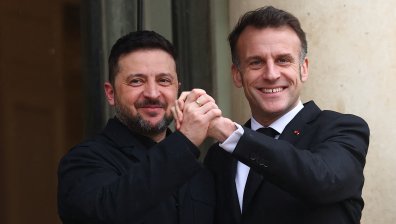 Зеленски и Макрон обсъждат в Париж натиска върху Русия (СНИМКИ)