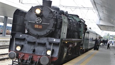 Царските вагони потеглят за Черепиш
