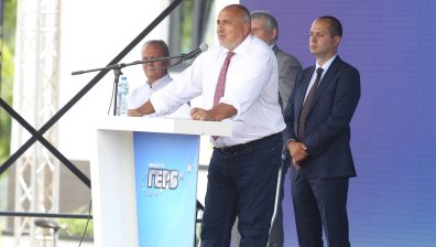 Социолог: ГЕРБ и БСП слязоха до позицията на Слави Трифонов