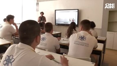 Маските в клас - незадължителни за ученици, препоръчителни за учители