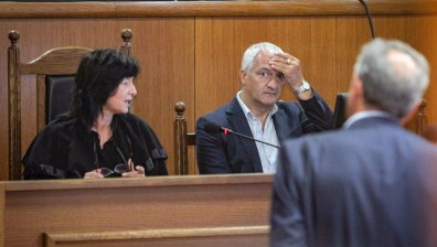 Доживотен затвор, без право на замяна, постановиха за атентаторите от Сарафово