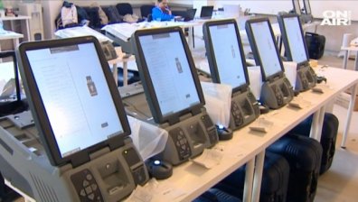 Все още няма оферти за доставка на машини за вота