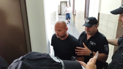 Шофьорът на сръбския автобус, който катастрофира на АМ "Тракия", остава в ареста