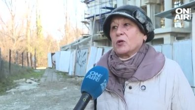 Стотици вярващи се стекоха в храмовете на Стефановден и се помолиха за здраве