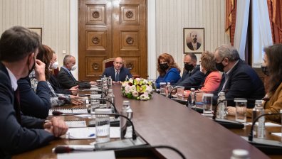 Фармацевтите дискриминирани в Ковид кризата, искат допълнителни възнаграждения