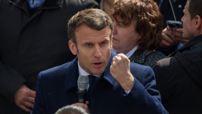 Макрон: Русия съсредоточава усилия в Донбас, Путин иска победа до 9 май