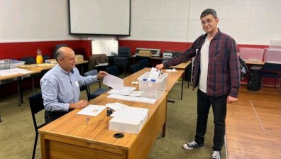 Българите в Нова Зеландия гласуваха първи, последни ще пуснат вот в Калифорния