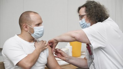 Финландия затегна мерките: Забранява влизането на неваксинирани чужденци