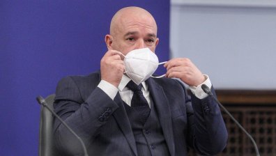 Мутафчийски призна за учениците, обясни скалата на опасност и попари спортните фенове