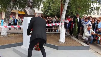 Откриха нов комунистически паметник на Пенчо Кубадински в Лозница