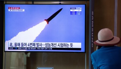 Северна Корея изстреля две балистични ракети към Японско море