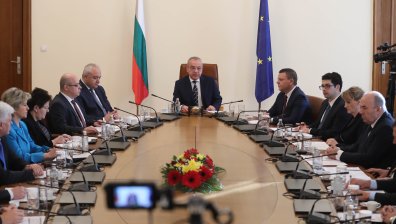 Донев: Заварихме държавата на пауза, търси се формула за овладяване на цените