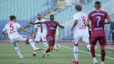 "Локо" (Сф) продължи възхода си с победа над "Септември" (Сф)