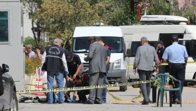 Повлиян от видеоигра тийнейджър намушка петима души с нож в Турция