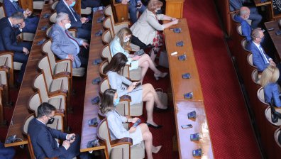 Ананиев: Парламентът е дарил близо 1,4 млн. лв. за борбата с коронавируса