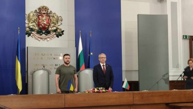 "Сериозни разговори": Денков и Зеленски обсъдили сделка за българските реактори за Белене